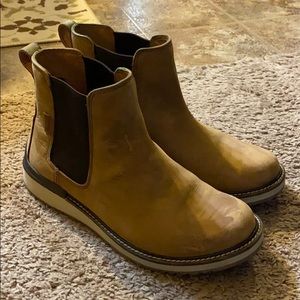 Keen Leather Chelsea Boots